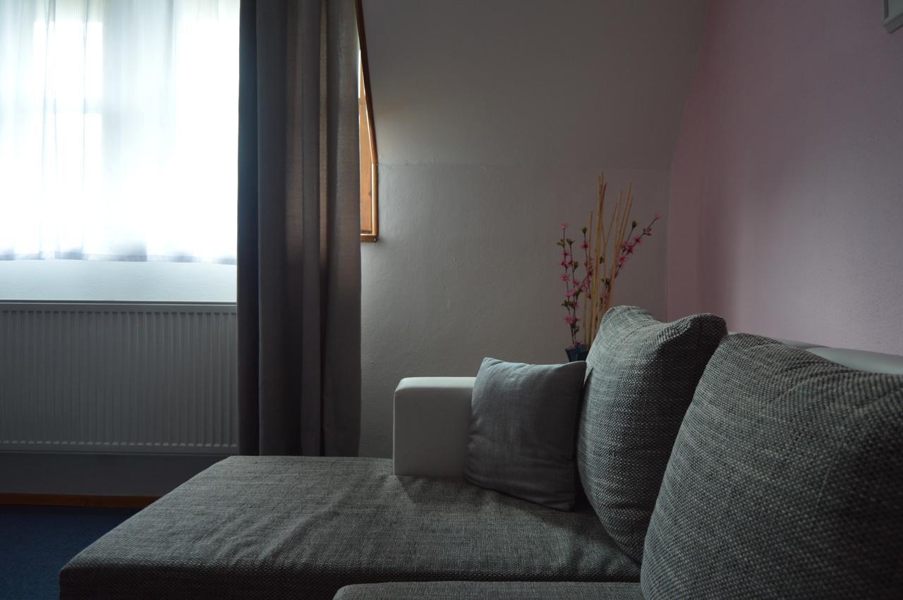 Motel Gombas 外观 照片